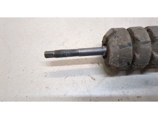 Стойка амортизатора Dacia Duster 2010-2017