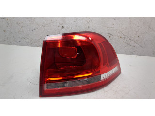 Задний фонарь          