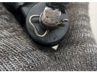 Форсунка топливная  Audi A8 (D3) 2002-2010    057130277M, 057130855     