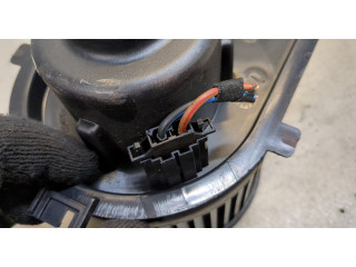 Моторчик печки  Volkswagen Golf 4 1997-2005 1J1819021A    1J1819021A   