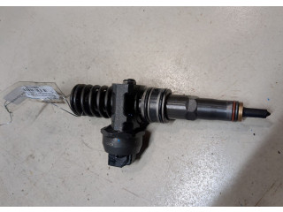 Форсунка топливная Volkswagen Caddy 2004-2010 038130073BN