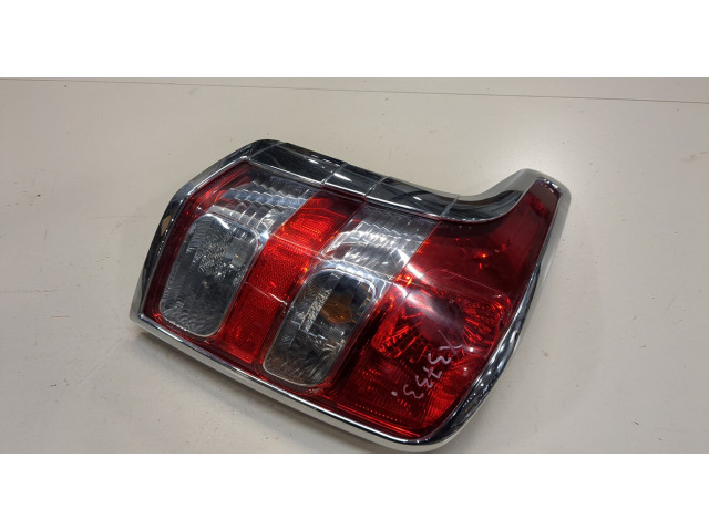 Задний фонарь Mitsubishi L200 2015-2019