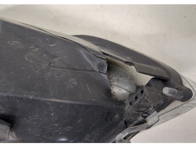 Фара передняя  Ford Focus 2 2005-2008 левая 