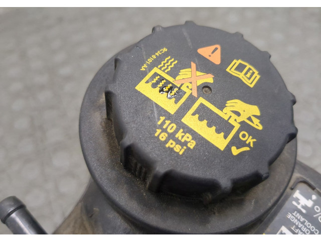 Бачок расширительный  Ford Explorer 2010-2015    