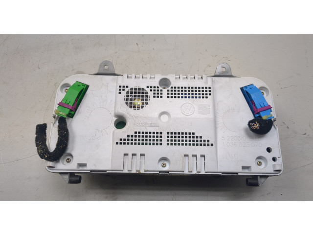 Панель приборов  Volkswagen Lupo          1  Бензин