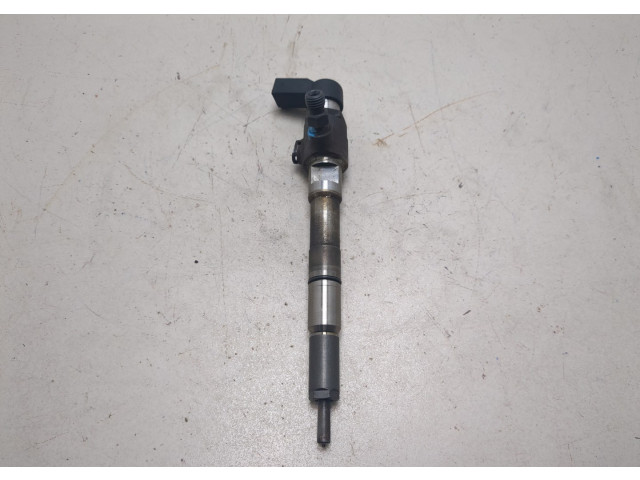 Форсунка топливная  Skoda Fabia 2007-2014    03L130277B     