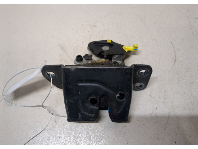 Замок багажника  Chevrolet Captiva 2011-2016       