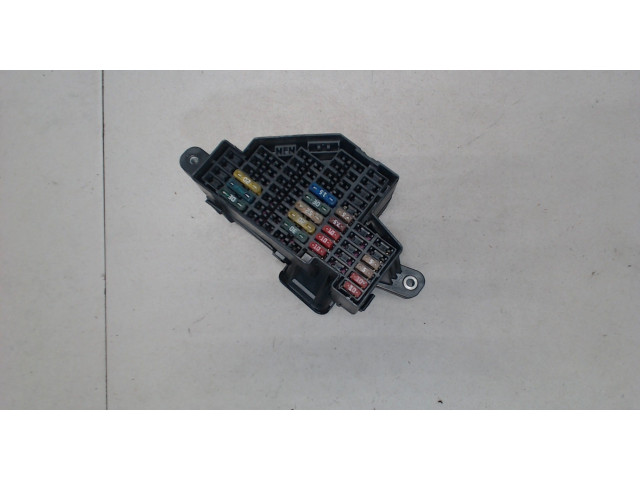 Блок предохранителей  Volkswagen Jetta 5 2004-2010           1.9