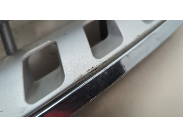 Решетка радиатора  Mercedes ML W164 2005-2011          A16488008859776