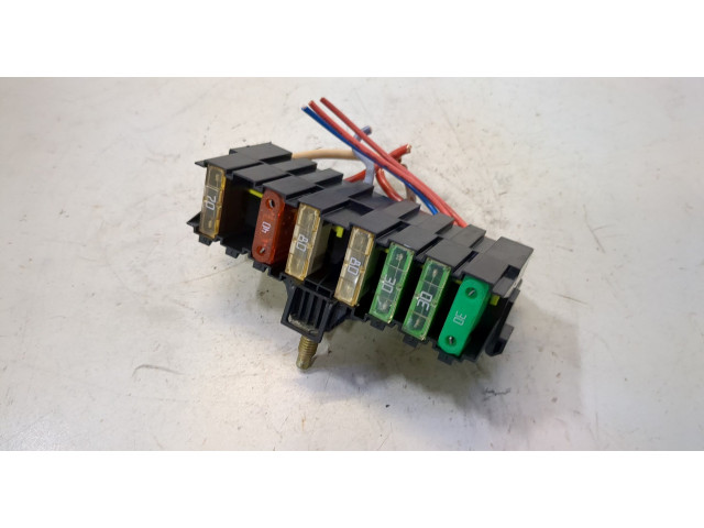 Блок предохранителей Citroen C4 2004-2010 9636079380