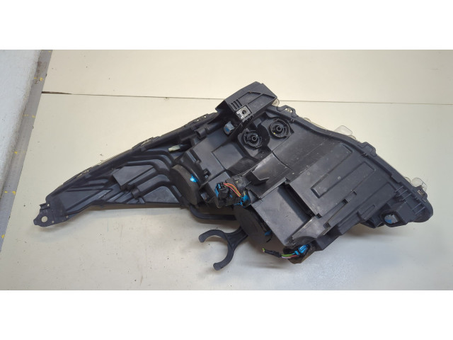 Фара передняя  Peugeot 5008 2009-2016 правая 