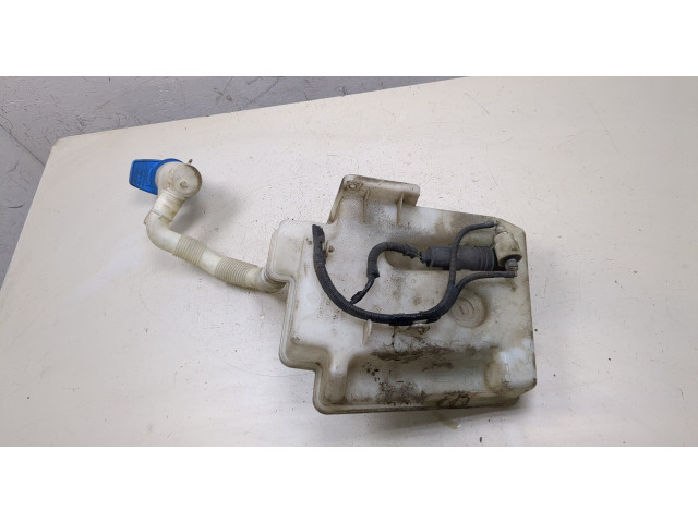 Бачок омывателя  Volkswagen Caddy 2004-2010    