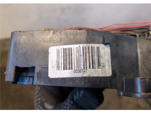 Блок предохранителей Skoda SuperB 2001-2008 8D2941824 2.5