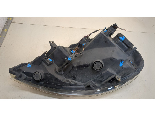 Фара передняя Renault Trafic 2001-2014 правая