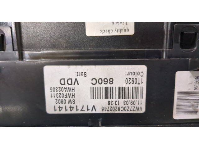 Панель приборов  Volkswagen Touran 2003-2006       1T0920860CX     