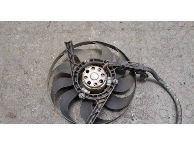 Вентилятор радиатора  Volkswagen Golf 4 1997-2005           