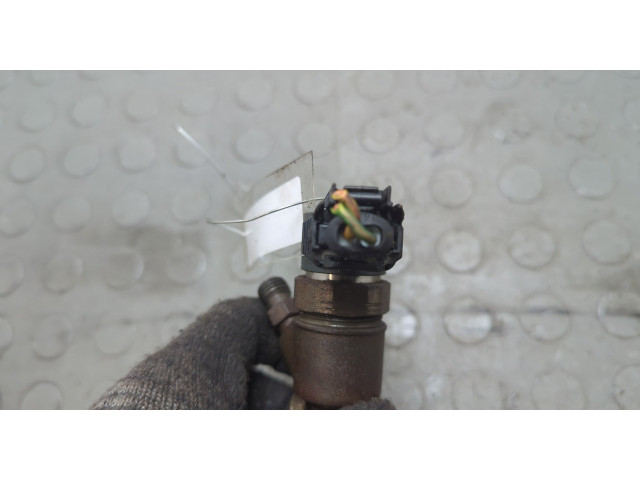 Форсунка топливная Volvo S80 2006-2016 8603595