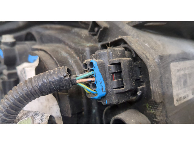 Фара передняя  Peugeot 508 2010-2018 левая 