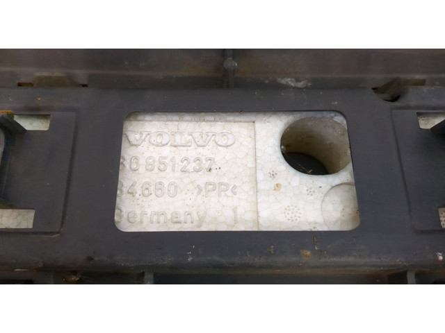 Бампер Volvo S40 / V40 1995-2004 передний