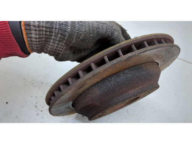 Диск тормозной Volkswagen Touareg 2007-2010 задний 7L8615601C