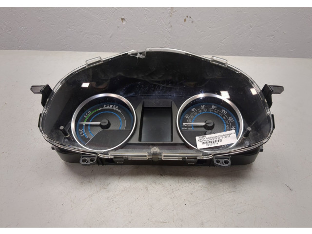Панель приборов  Toyota Auris E18 2012-            
