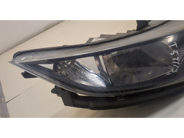 Фара передняя  Honda Civic 2011-2017 правая 