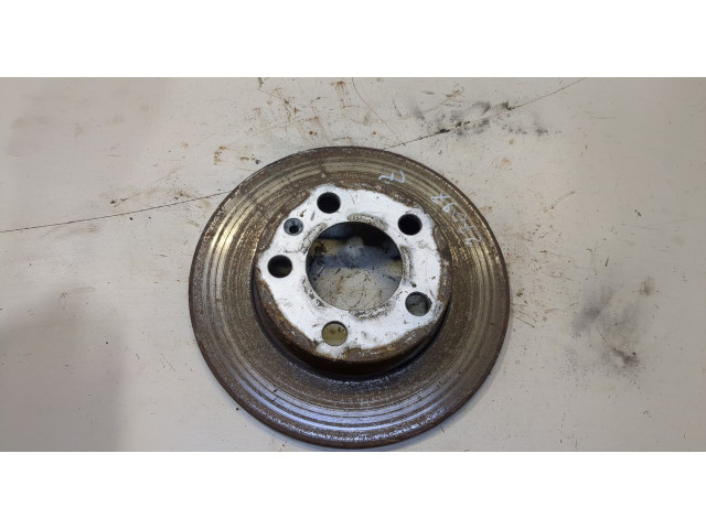 Диск тормозной  Volkswagen Golf 4 1997-2005 1.  задний   4        