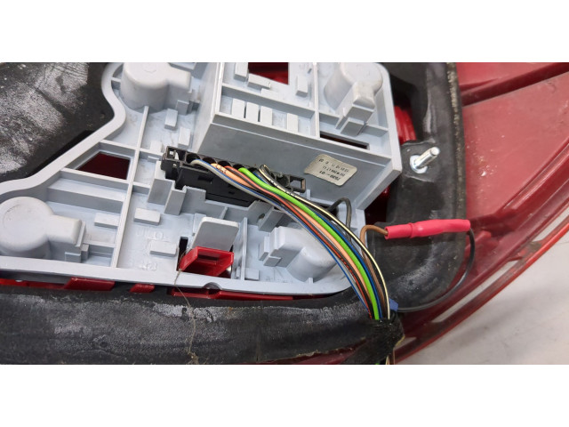 Задний фонарь 2048200164