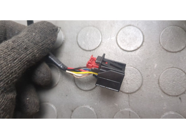 Зеркало боковое Audi Q3 2011-2018 левое