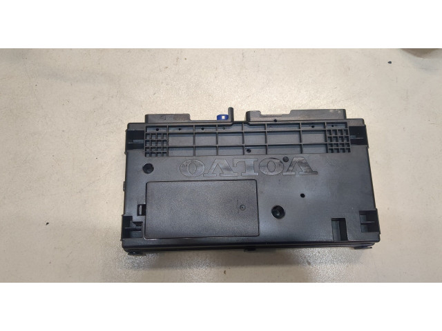 Блок комфорта Volvo XC40 P31489370