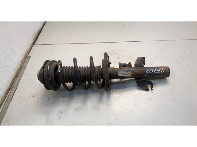 Стойка амортизатора  Chrysler 200 2014-2017 5272759AE, 68230364AB     