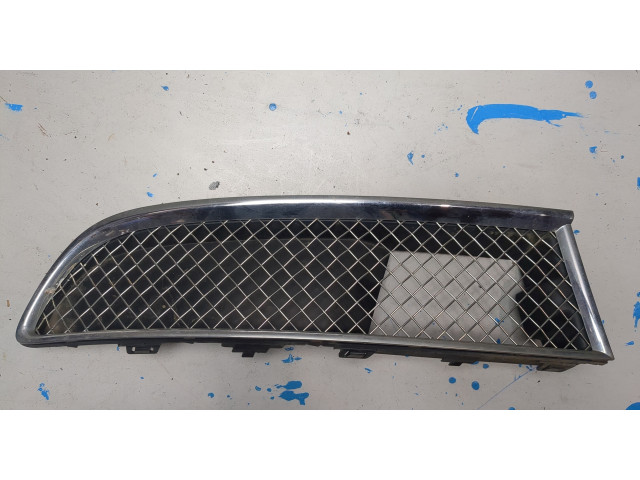 Решетка радиатора Subaru Tribeca (B9) 2004-2014 91121XA22A