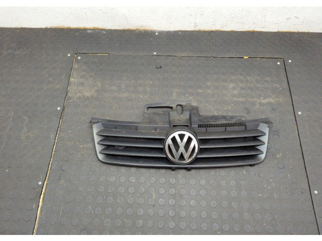 Решетка радиатора Volkswagen Golf 5 2003-2009