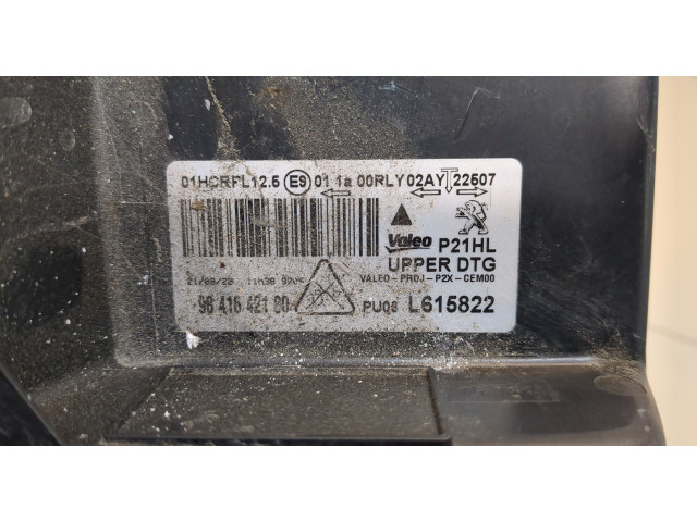 Фара передняя Peugeot 2008 2019-2023 правая