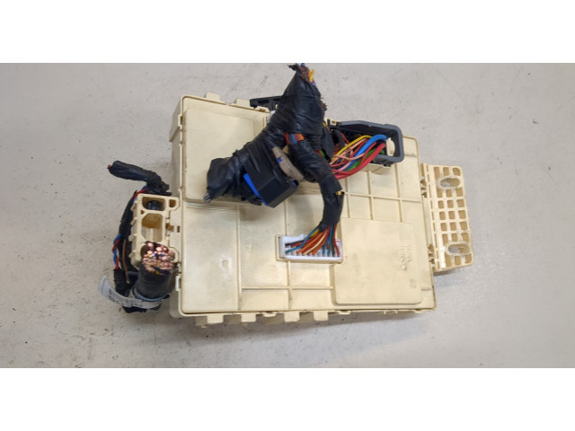 Блок предохранителей  KIA Ceed 2012-2018         