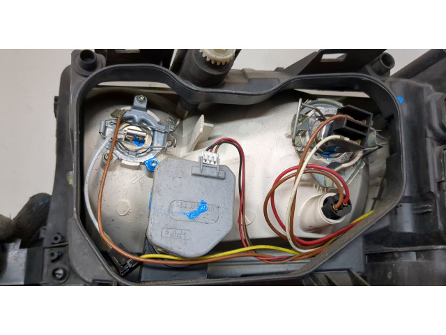 Фара передняя  Skoda Fabia 1999-2007 правая 