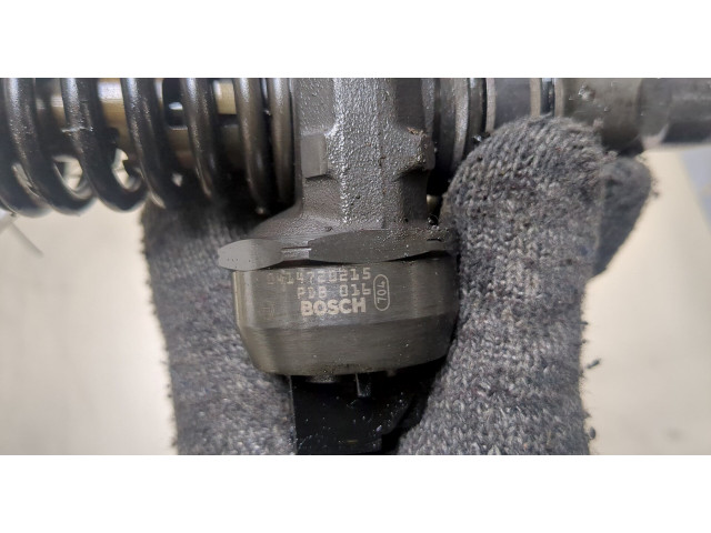 Форсунка топливная  Volkswagen Golf Plus    038130073G     