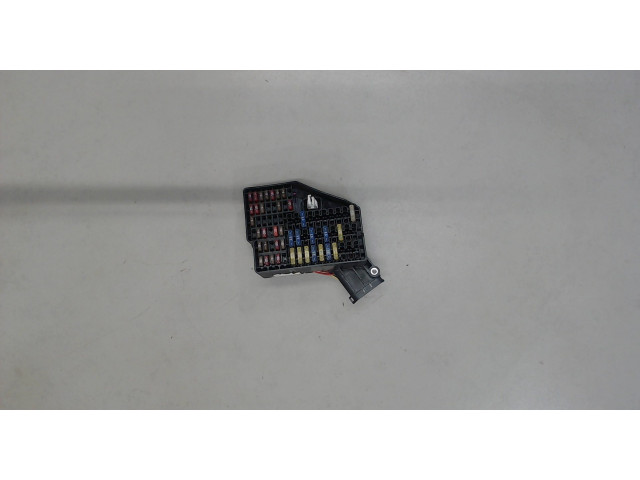 Блок предохранителей  Skoda Fabia 1999-2004      6Q1941824B    1.4