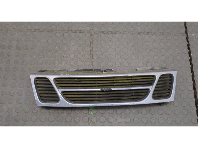 Решетка радиатора Saab 900 1993-1998