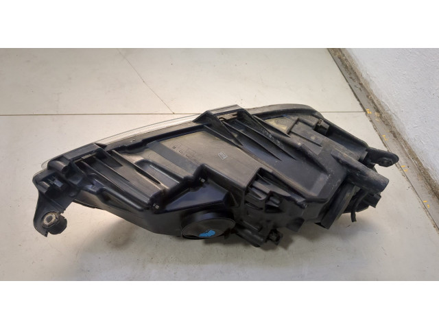 Фара передняя  Skoda Fabia 2007-2014 правая 