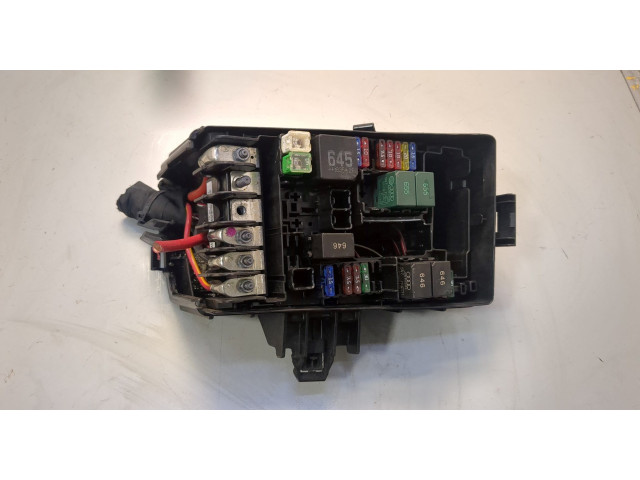 Блок предохранителей Volkswagen Jetta 7 2018-2025