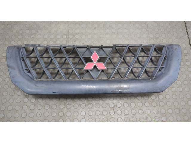 Решетка радиатора Mitsubishi Montero Sport / Pajero Sport 1996-2008 MR607481
