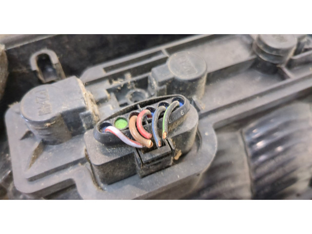 Задний фонарь 2K0945096L