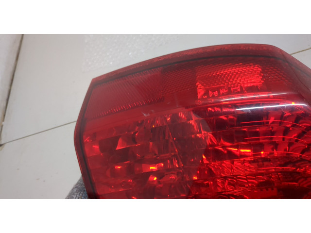 Задний фонарь          