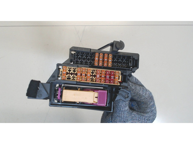 Блок предохранителей Audi A5 2007-2011 4F1941824 3.2