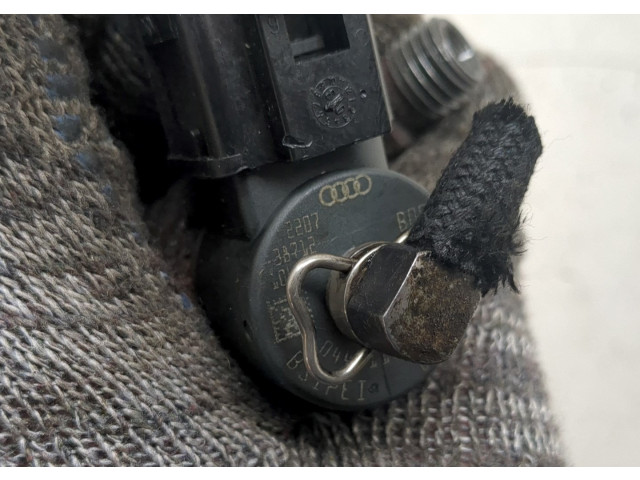 Форсунка топливная  Audi A8 (D3) 2002-2010    057130277M, 057130855     