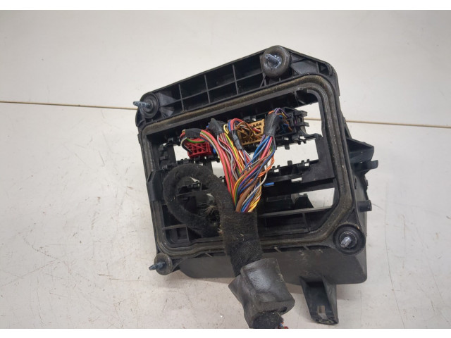 Блок предохранителей Audi A8 (D3) 2002-2005 4.2