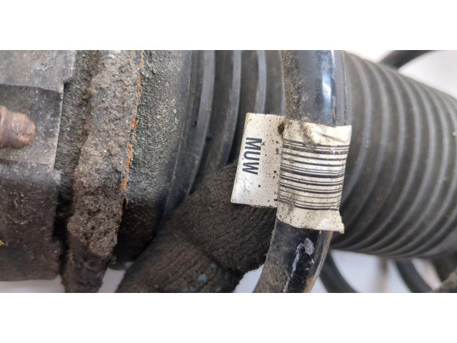 Стойка амортизатора  Audi A3 (8V) 2012-2020 5Q0413031EL, 5Q0411105EQ     