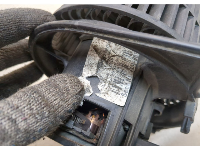 Моторчик печки  Opel Vectra C 2002-2008        