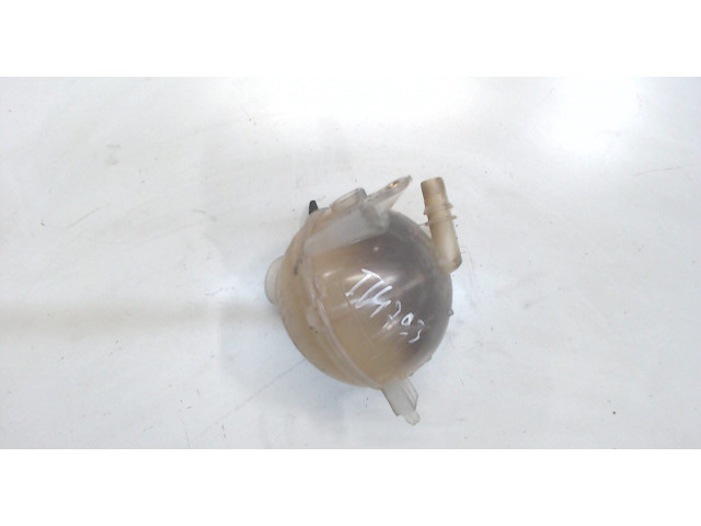 Бачок расширительный  Citroen DS5 1323X6   2.0